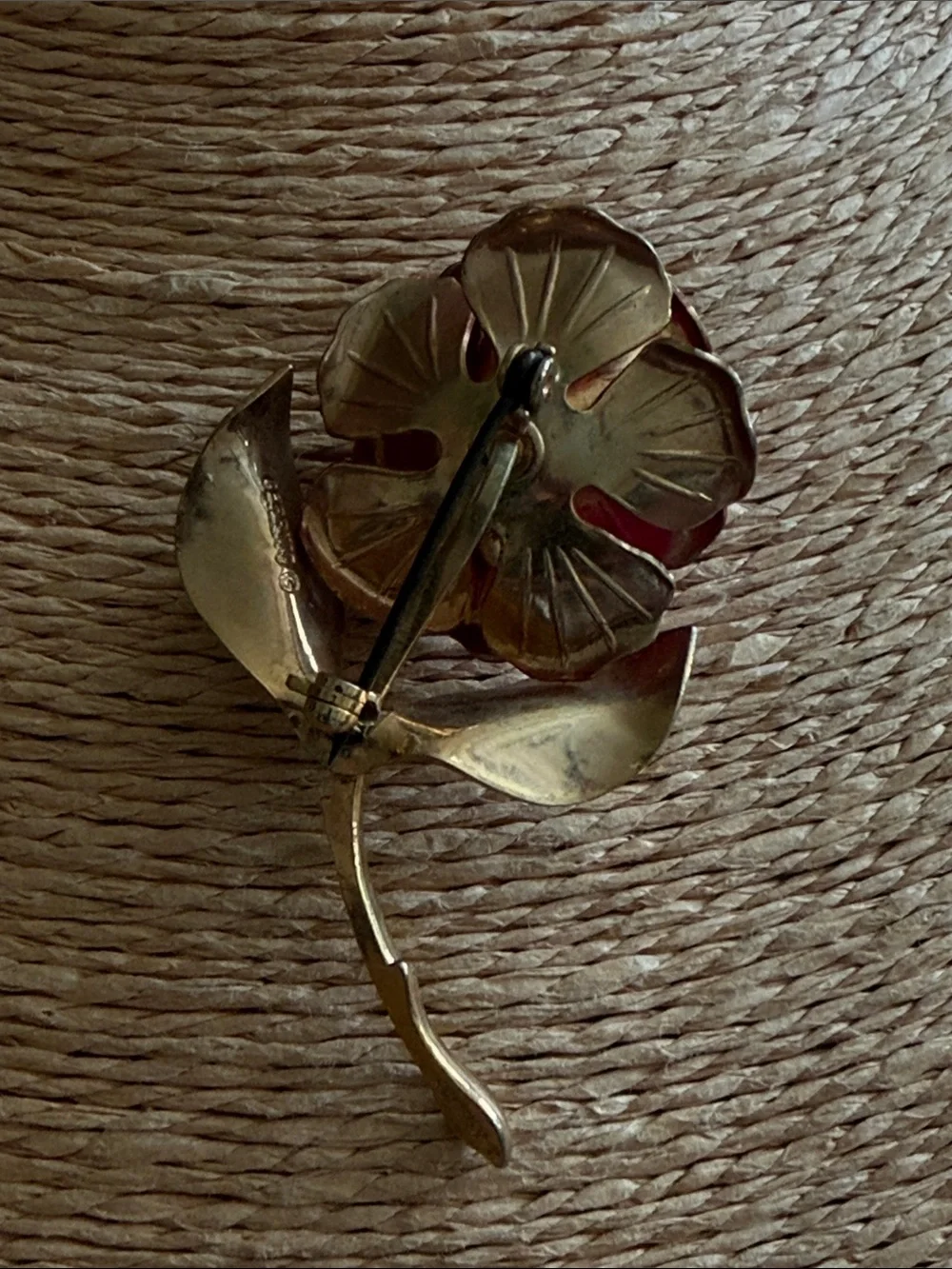 Red rose brooch